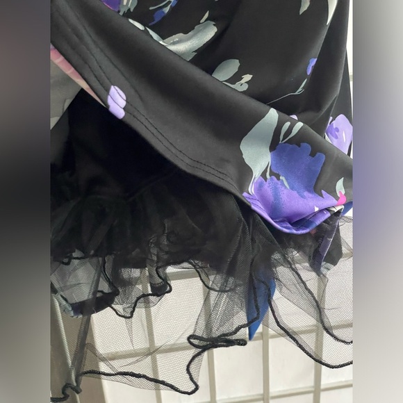 Floral Jolie Dress with Spaghetti Straps - Size 6 - Picture 5 of 10